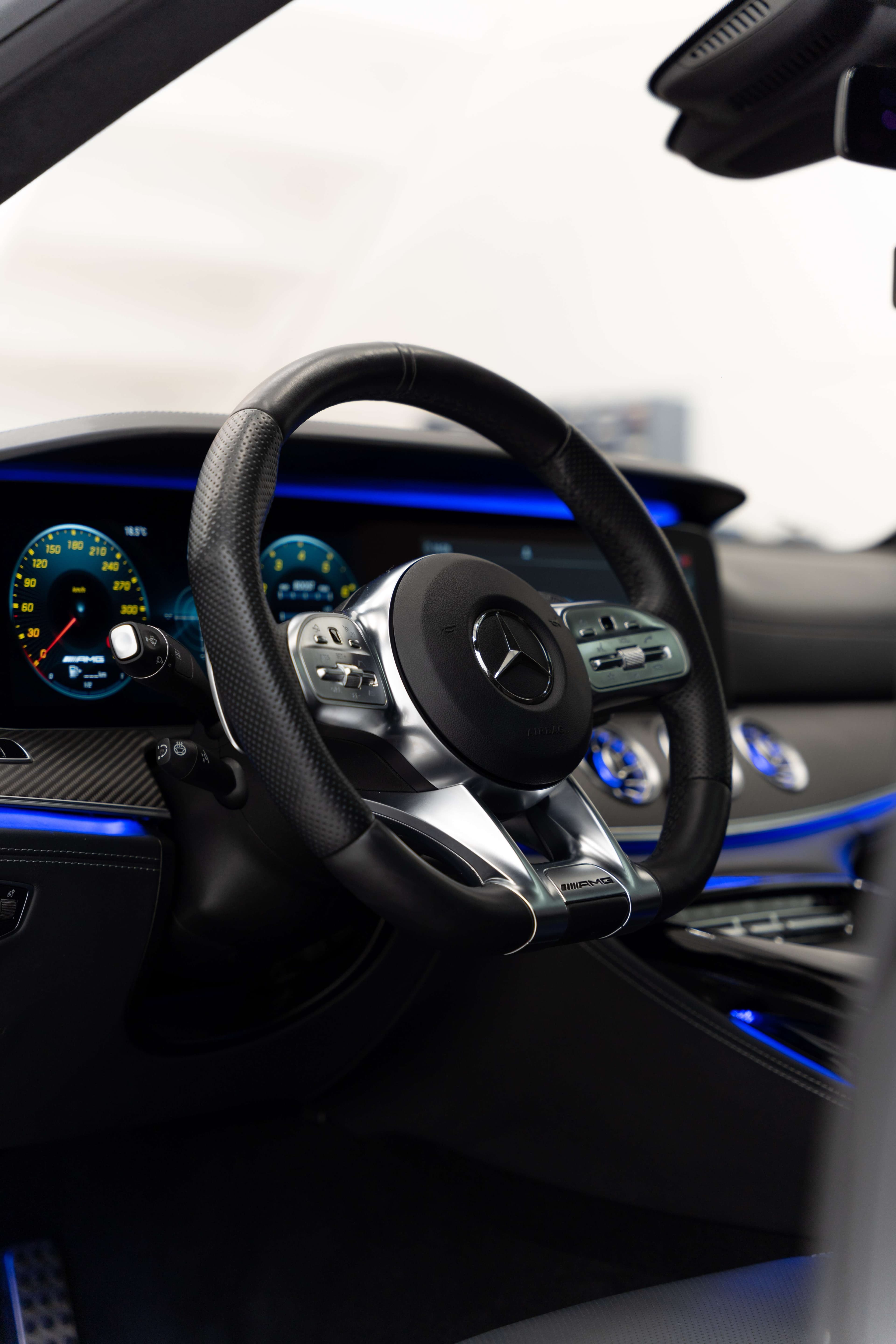 Auto-interieur bij Wrapmaster DH in Den Haag
